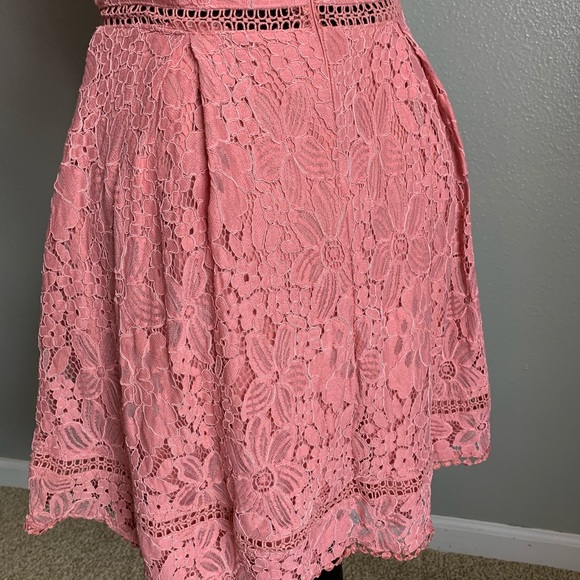 Francesca’s Collection Floral Pink Off Shoulder With Strap Dress Size sm… - Picture 4 of 17